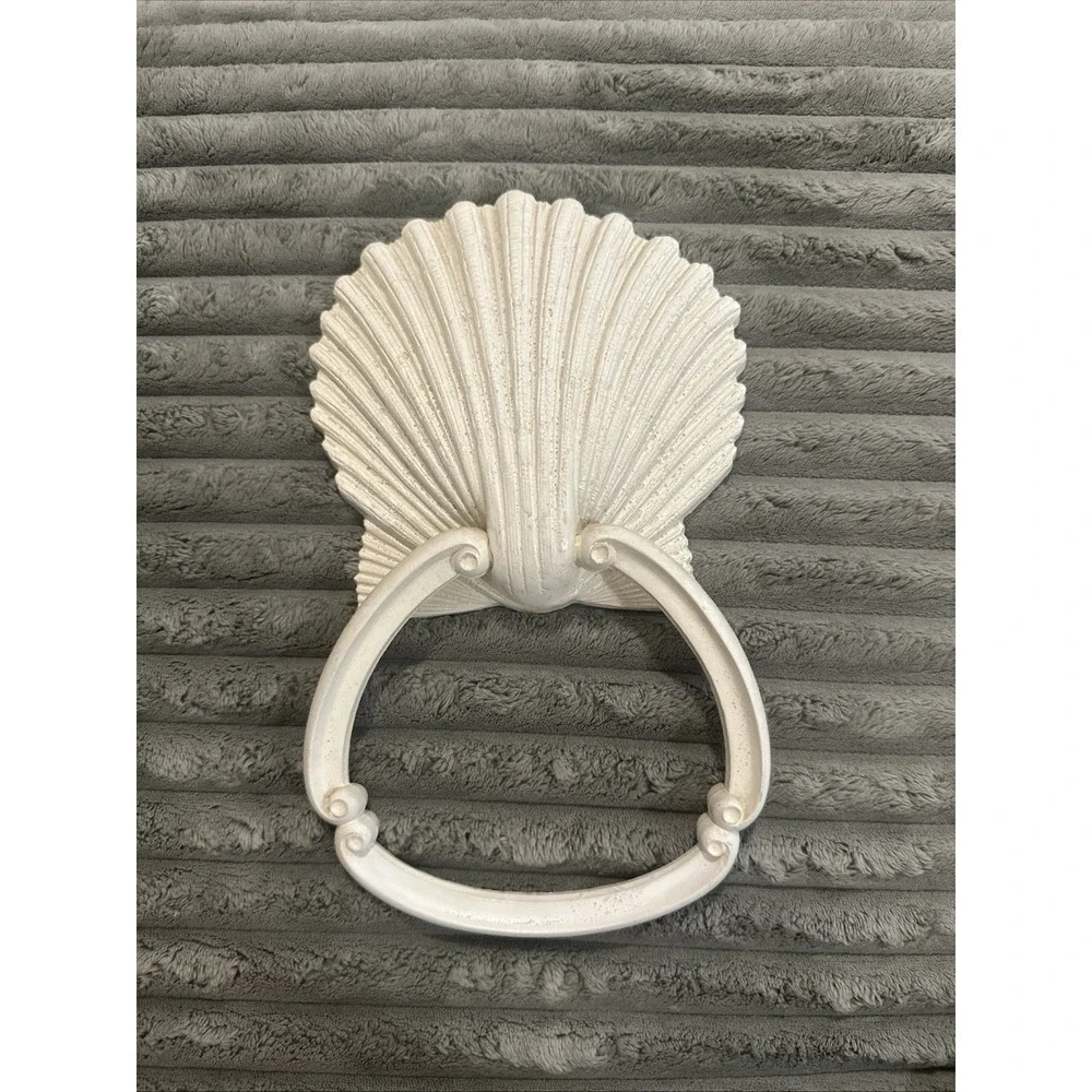 Vintage Seashell Towel Ring Holder Off White Homco 70s Shabby Beach House Decor